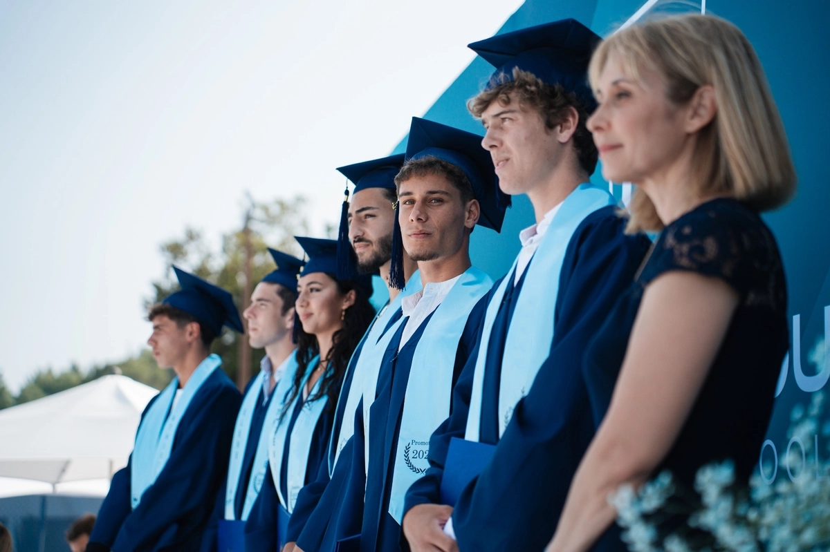 Remise diplôme section française